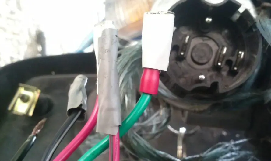 ¿Cómo arrancar un scooter con cables?