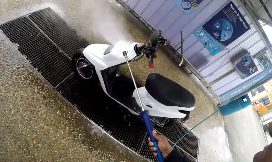 How to wash a scooter?